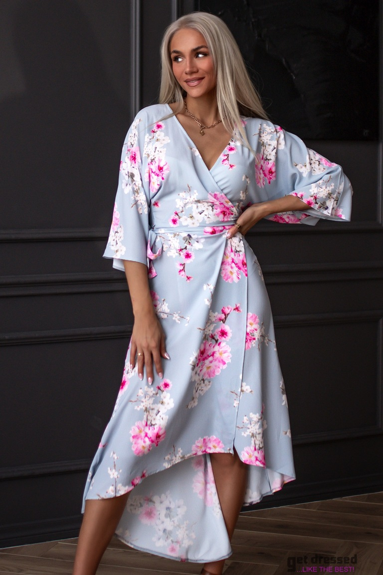 Hall lillelise mustriga kimono stiilis kleit 