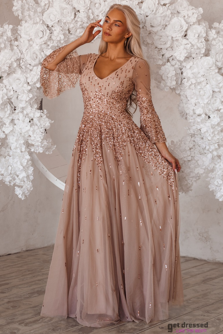 Kuldne litritega tüllkangast õhtukleit