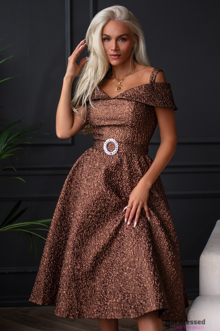 Pronksikarva lõpukleit Livia