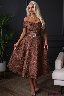 Pronksikarva lõpukleit Livia