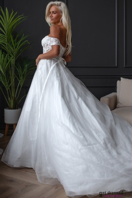 Valge pulmakleit Lucia