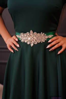 Rohelise paelaga kristallvöö