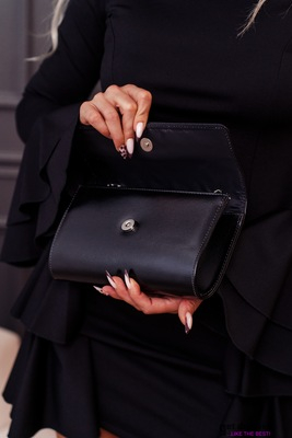 Must lakk nahast clutch 