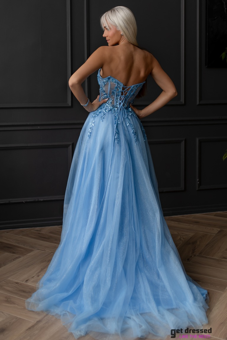 Lõpukleit Kairi – helesinine