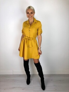 Sinepikollane vööga shirt-dress