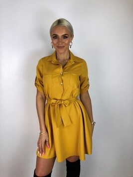 Sinepikollane vööga shirt-dress